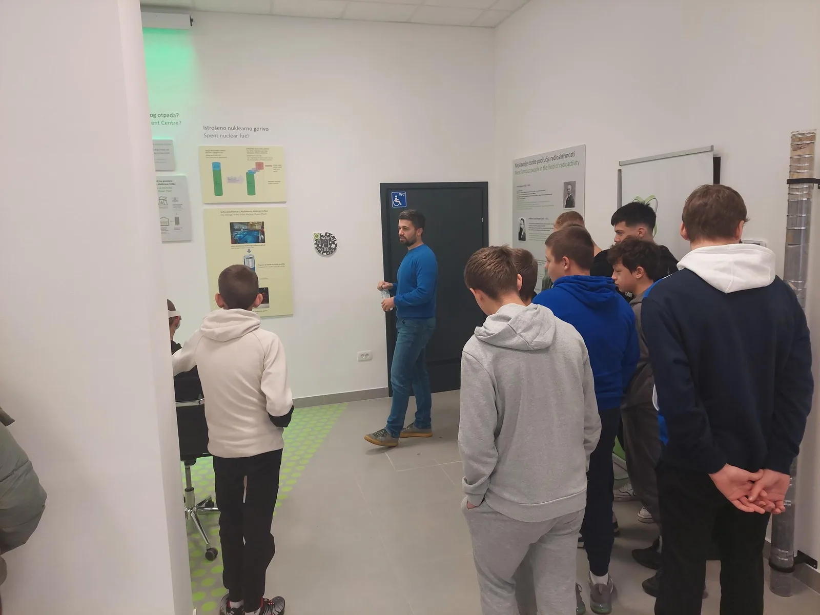 Učenici OŠ Vladimir Nazor iz Topuskog posjetili Info centar