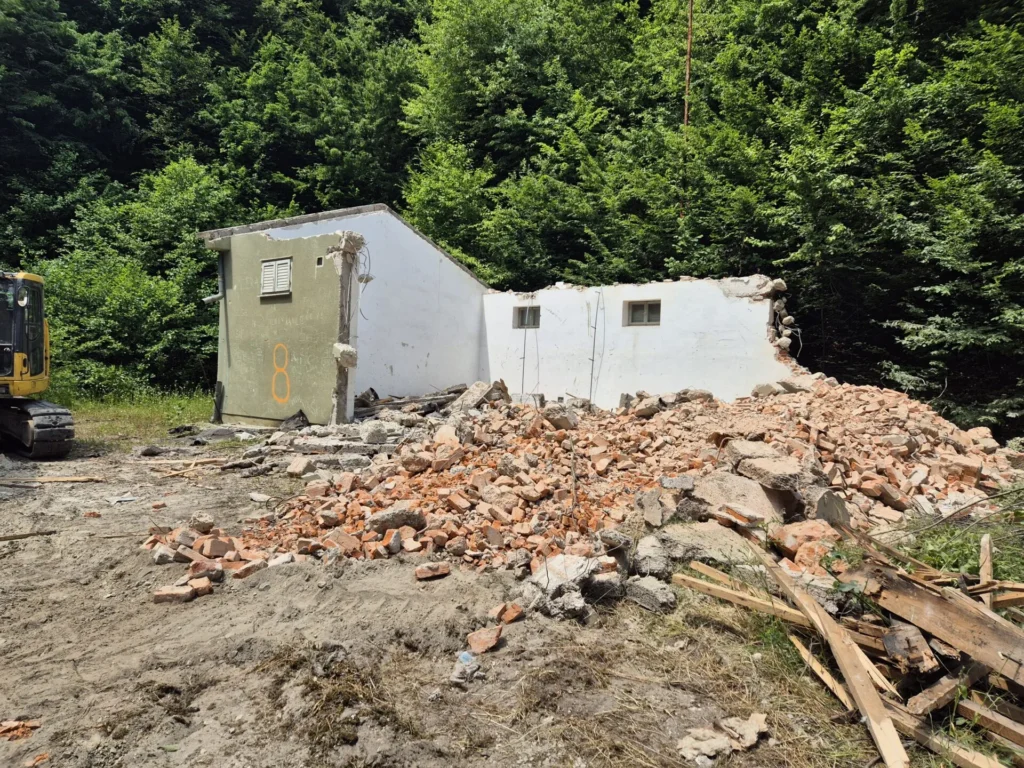 Uklanjanje objekata na lokaciji Čerkezovac